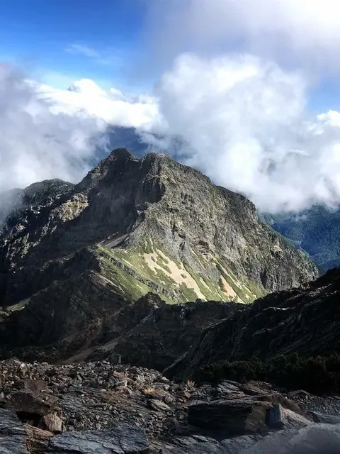 玉山東峰