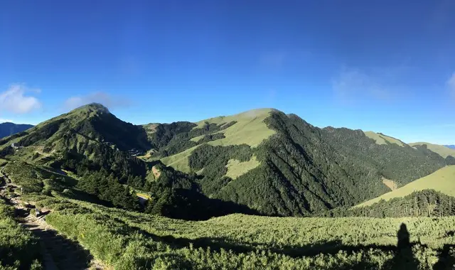 合歡山主峰和東峰
