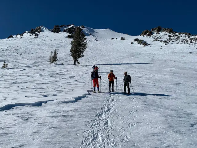 Mt. Tallac (2967m) Fishbowl, Lake Tahoe Basin, CA,