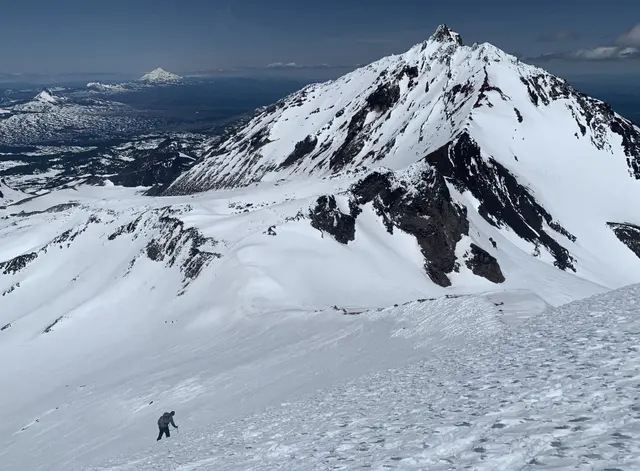 Middle Sister (3062m) view to North Sister (3074m)_Deschutes Willamette National Forest OR
